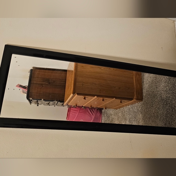 Size 11 in men's pumas like new worn only a few times 30$. Jewelry box like new. - Picture 11 of 15